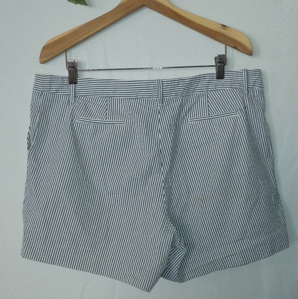Brooks Brothers Seersucker Striped Shorts Size 16 - Picture 5 of 5